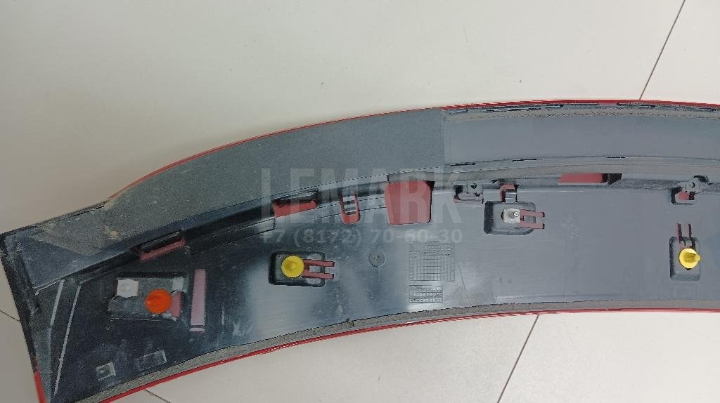 Спойлер (дефлектор) багажника