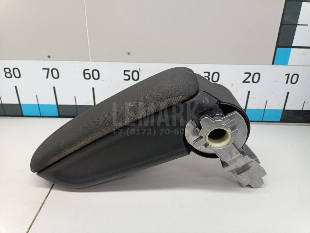 Подлокотник