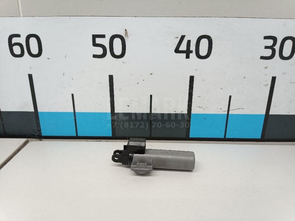 Демпфер бардачка