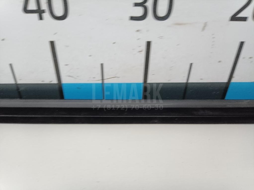 Уплотнитель стекла двери