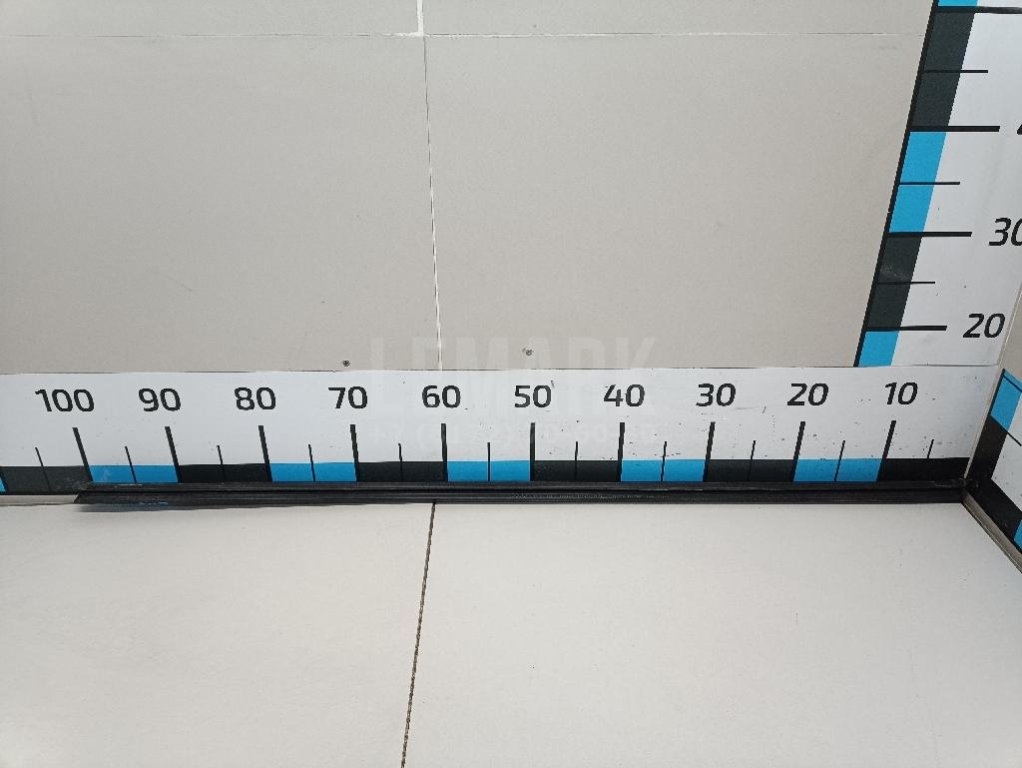 Уплотнитель стекла двери