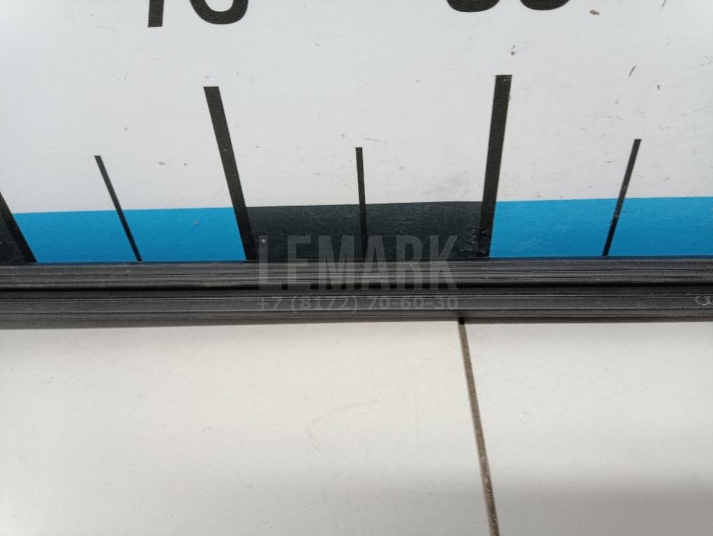 Уплотнитель стекла двери