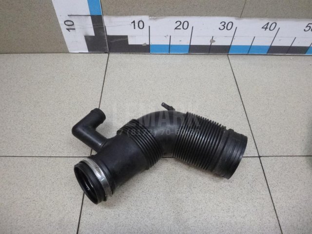 Патрубок воздушного фильтра