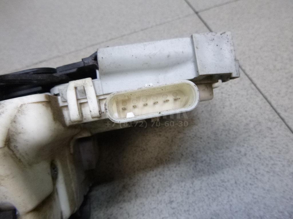 Замок двери задней левой