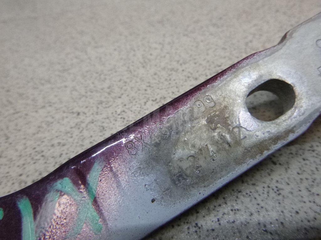 Петля двери багажника