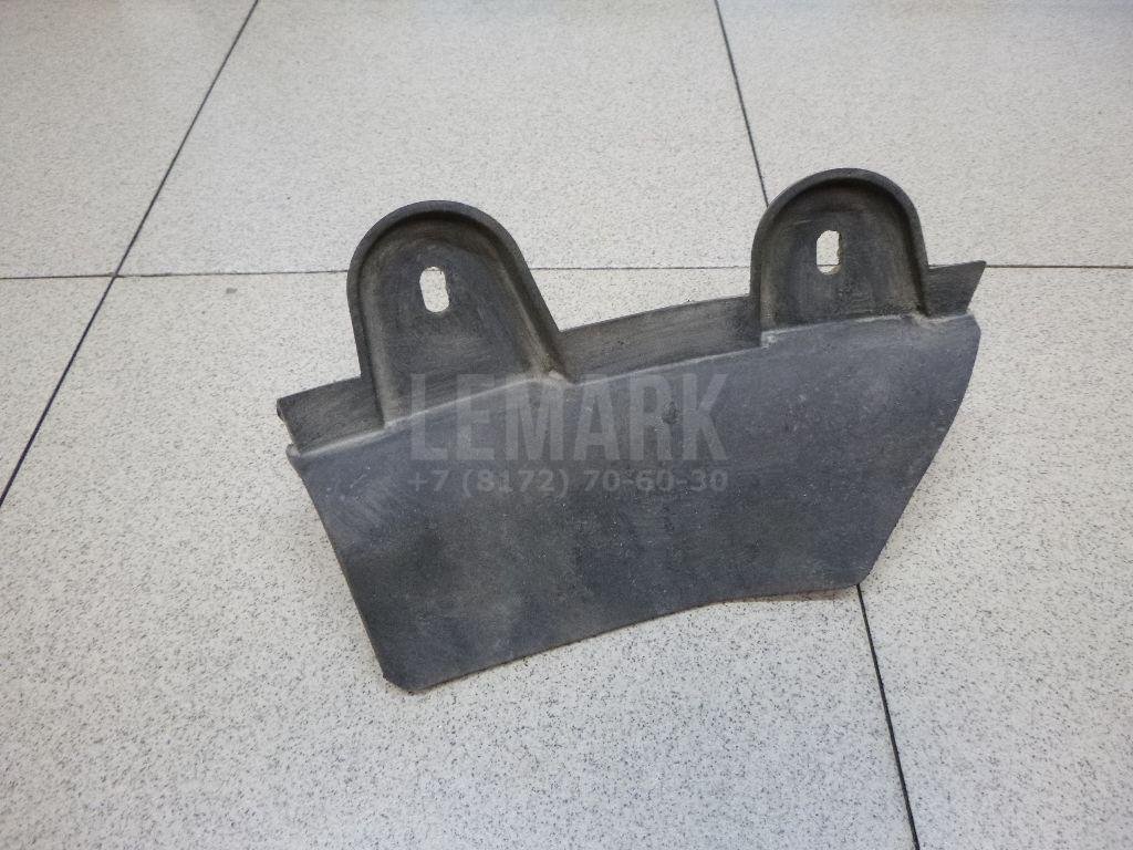 Брызговик задний правый