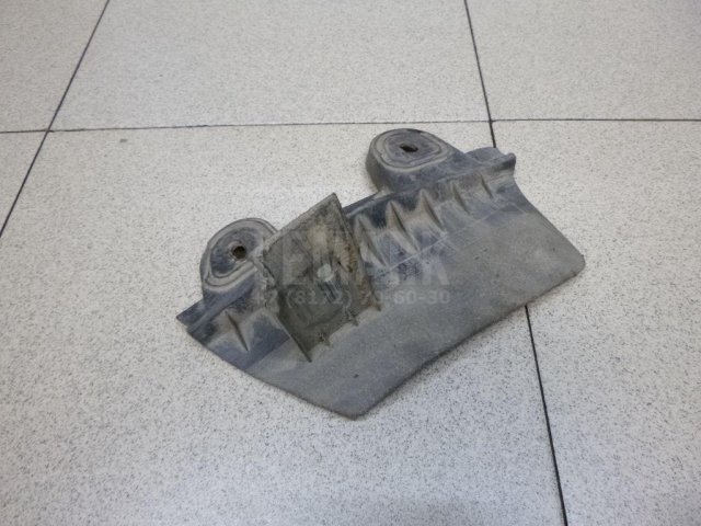 Брызговик задний правый