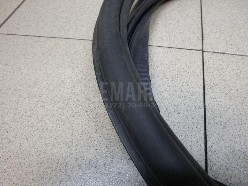 Уплотнитель двери для  Alfa Romeo Giulietta 2010-2020