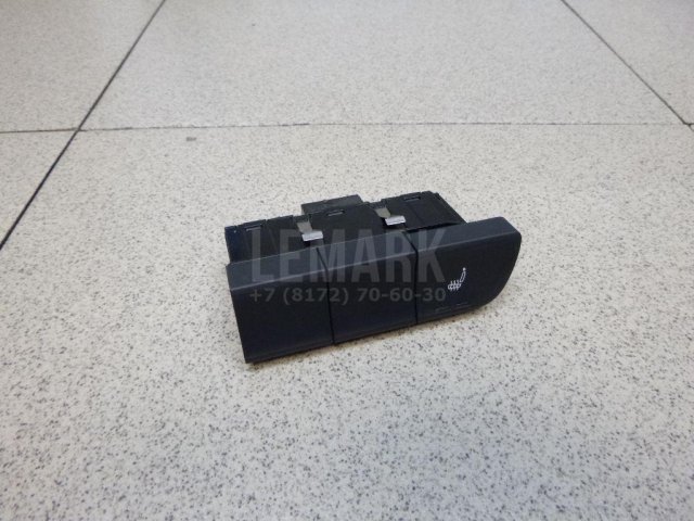 Кнопка обогрева сидений