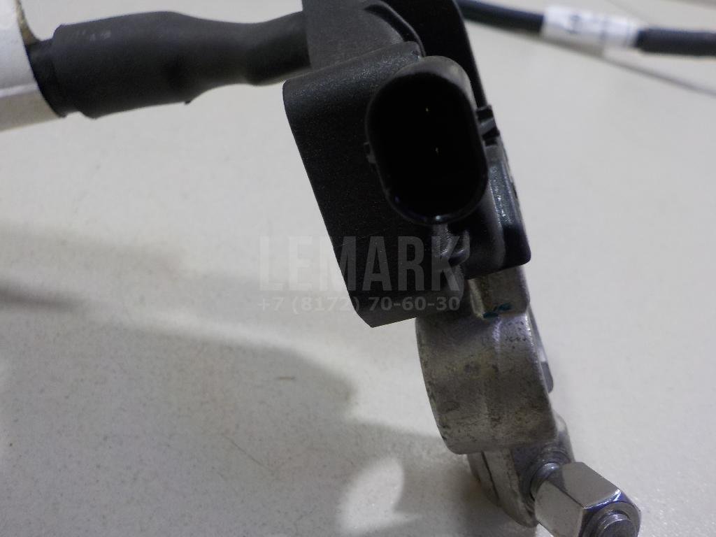 Клемма аккумулятора минус