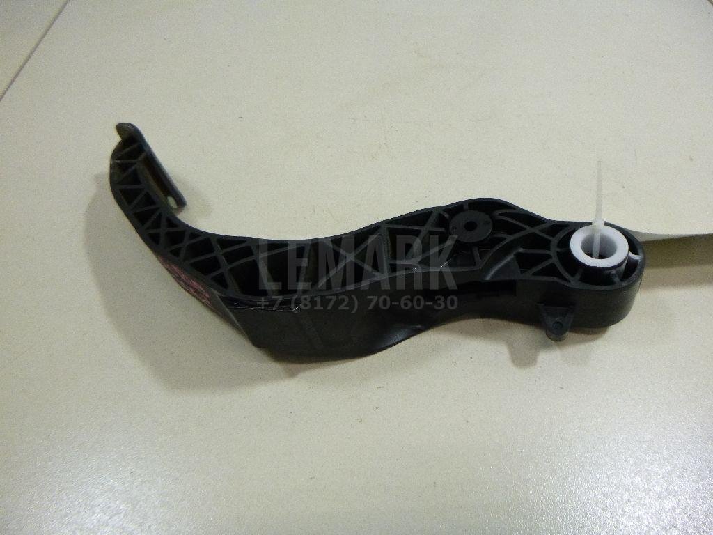 Педаль сцепления