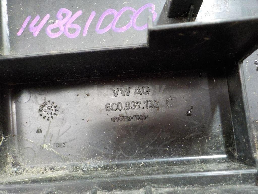 Крышка блока предохранителей