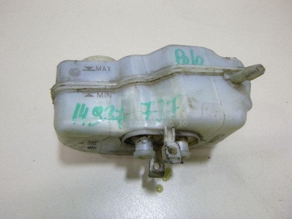 Бачок главного тормозного цилиндра