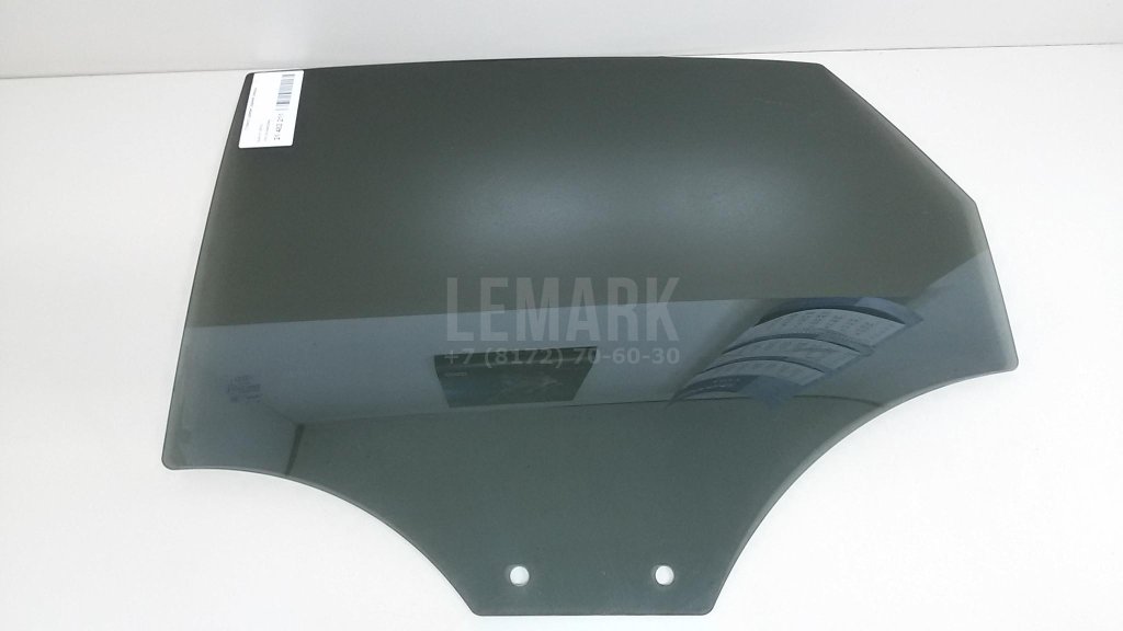 Стекло двери задней левой