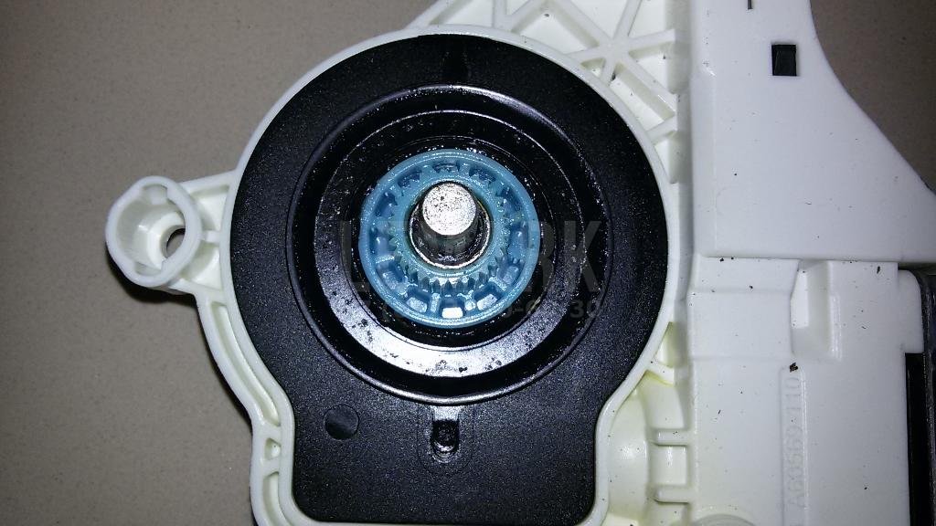 Моторчик стеклоподъемника