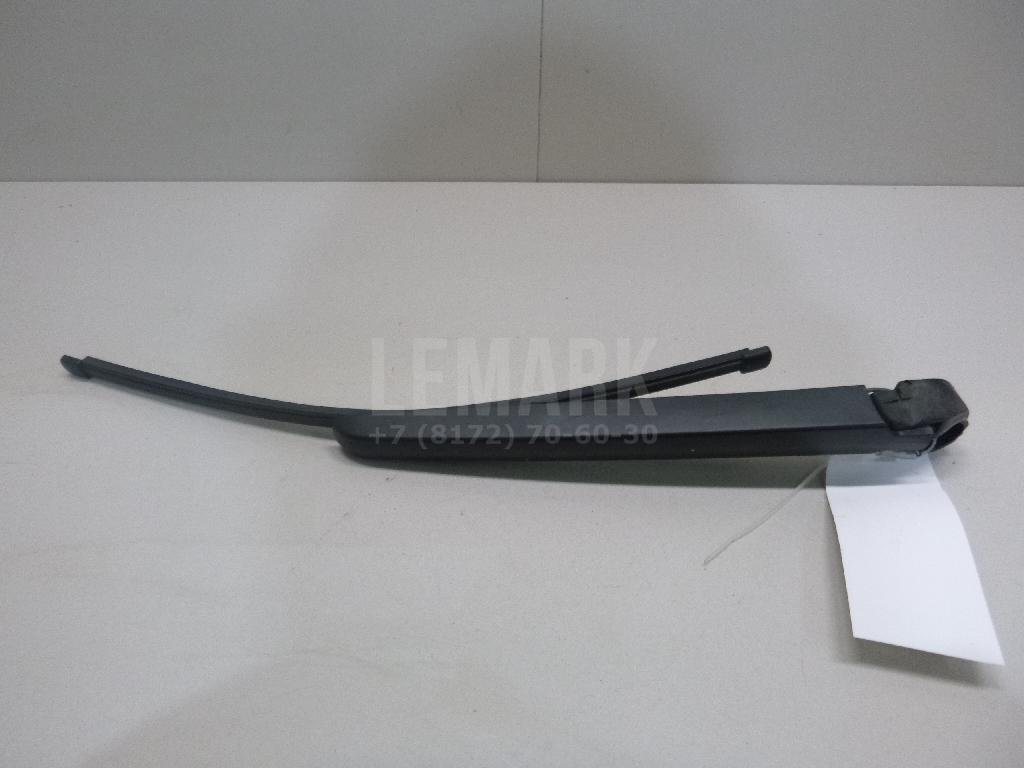Поводок стеклоочистителя заднего