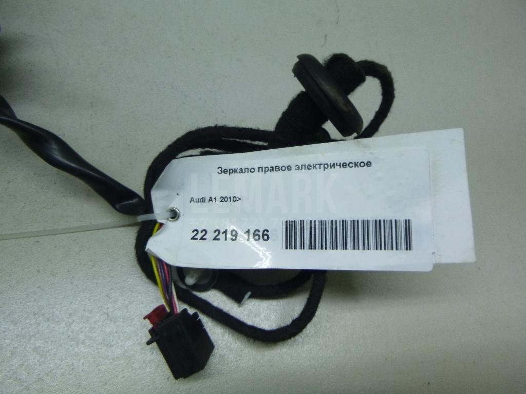 Зеркало правое электрическое