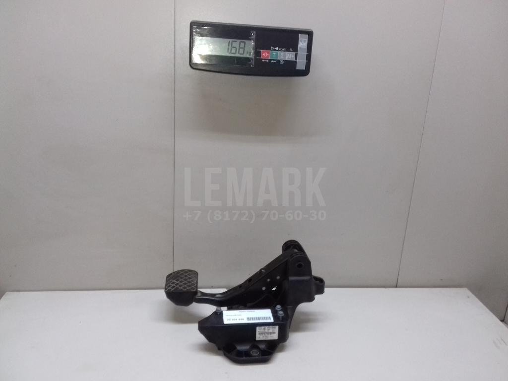 Педаль тормоза