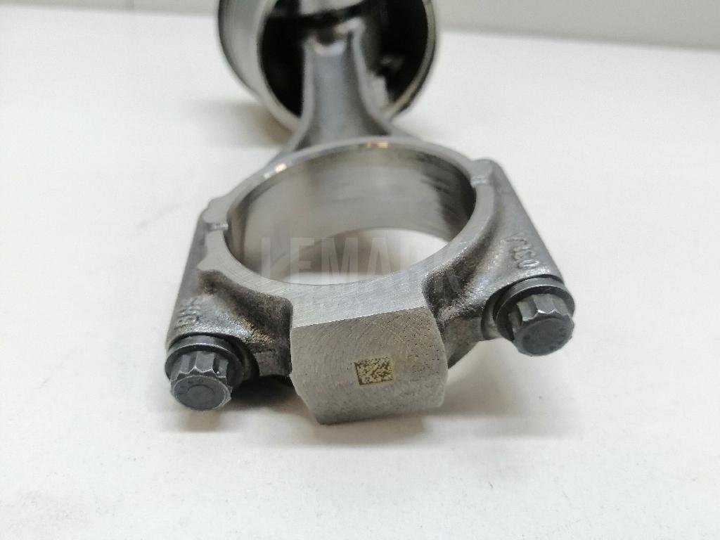 Поршень с шатуном