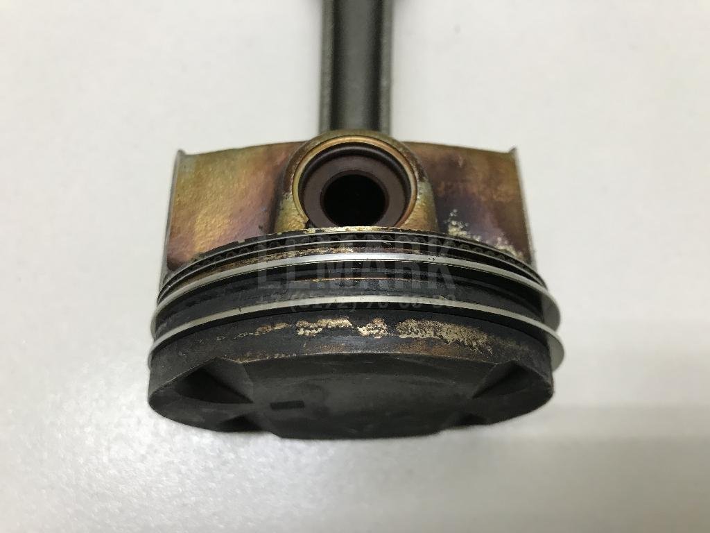 Поршень с шатуном для  Audi A4 [B9] 2015