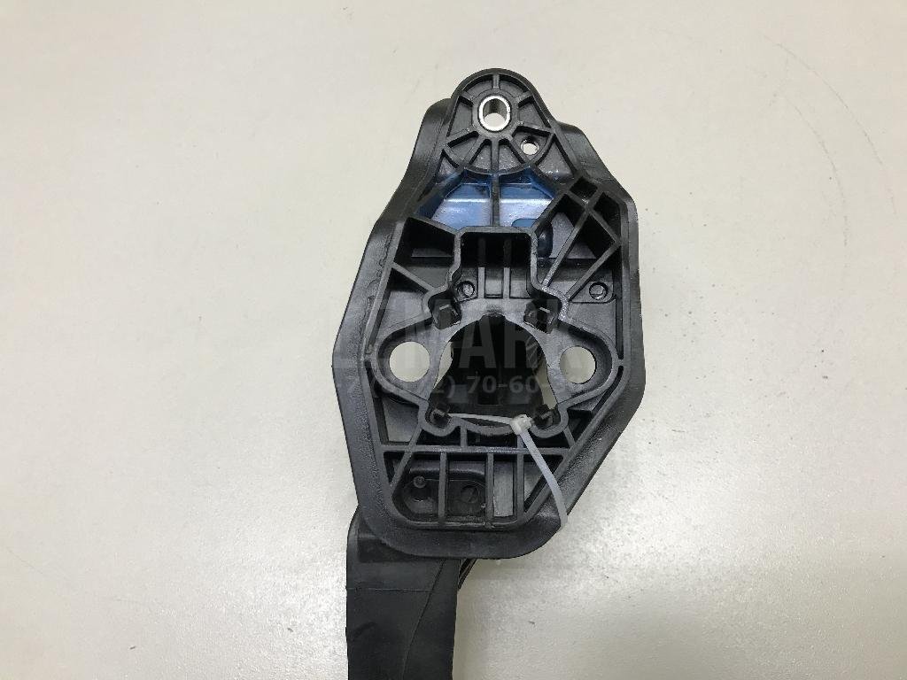 Педаль сцепления