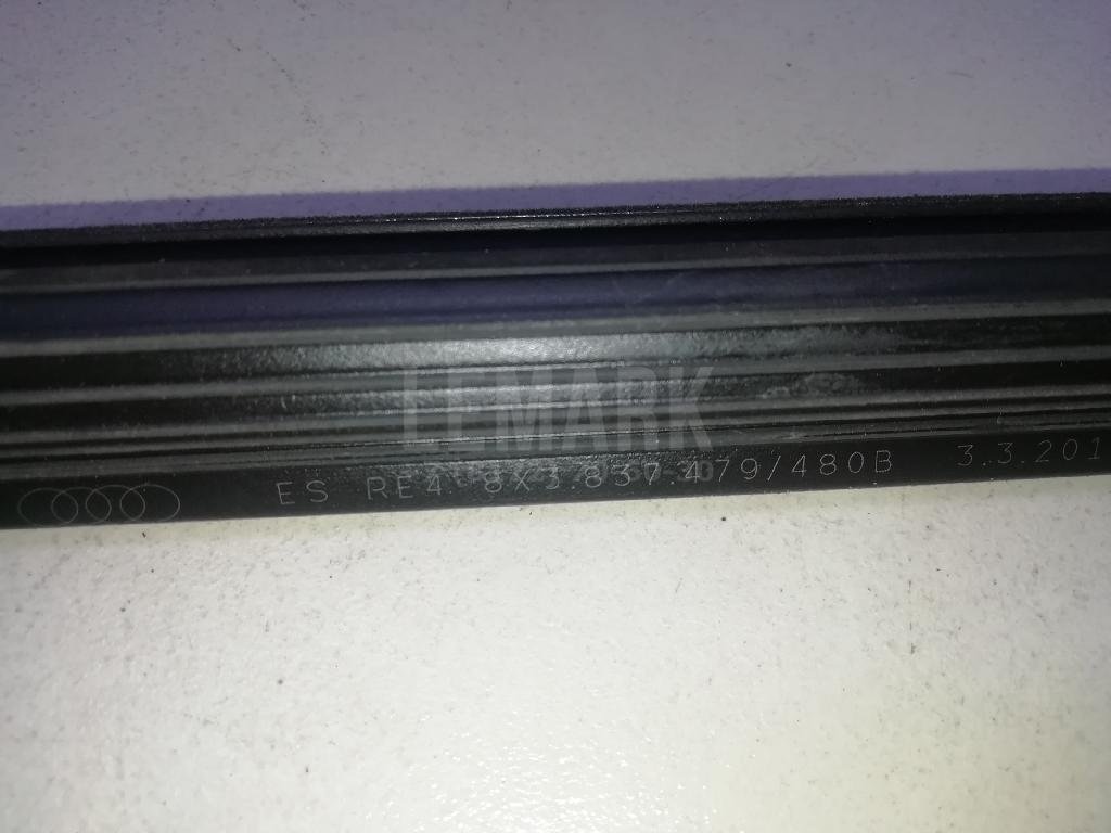 Уплотнитель стекла двери для  Audi A4 [B5] 1994-2001