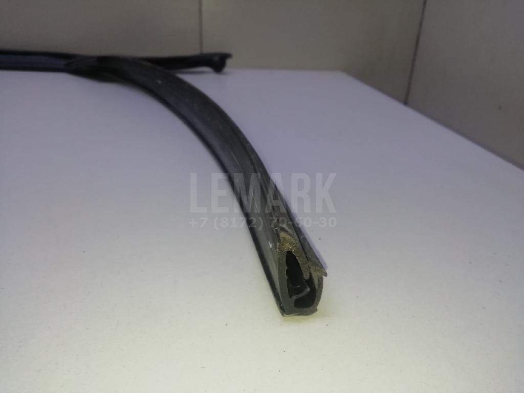 Уплотнитель стекла двери