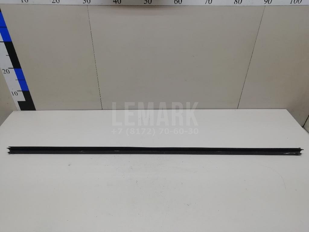 Уплотнитель стекла двери