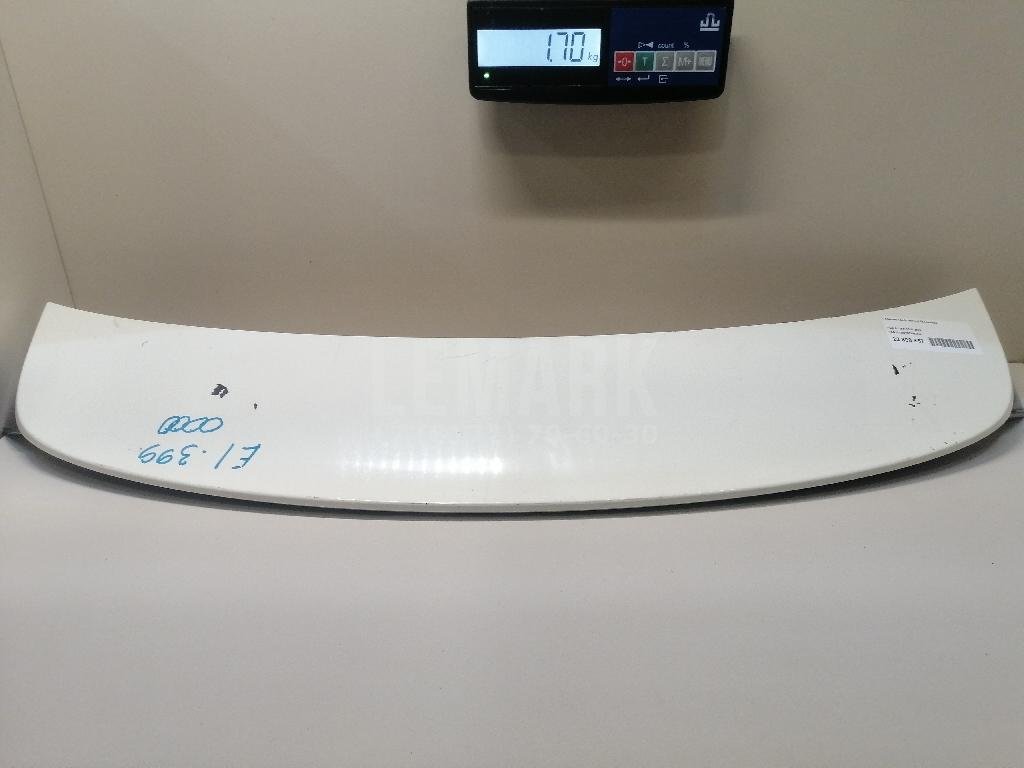 Спойлер (дефлектор) багажника