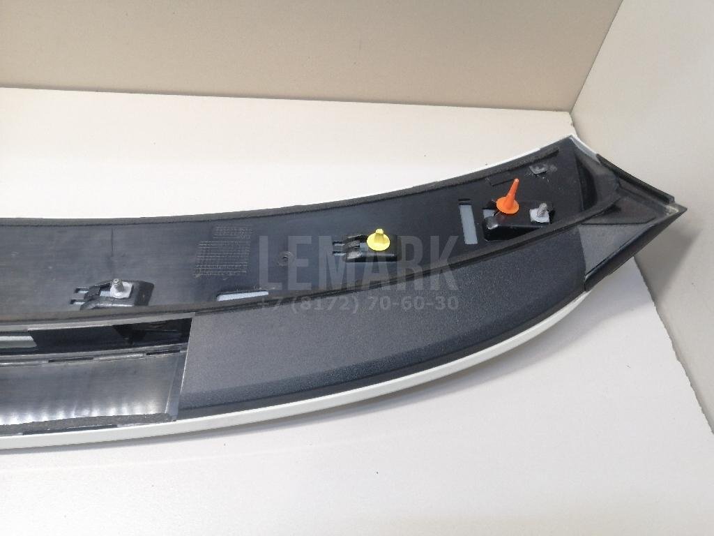 Спойлер (дефлектор) багажника