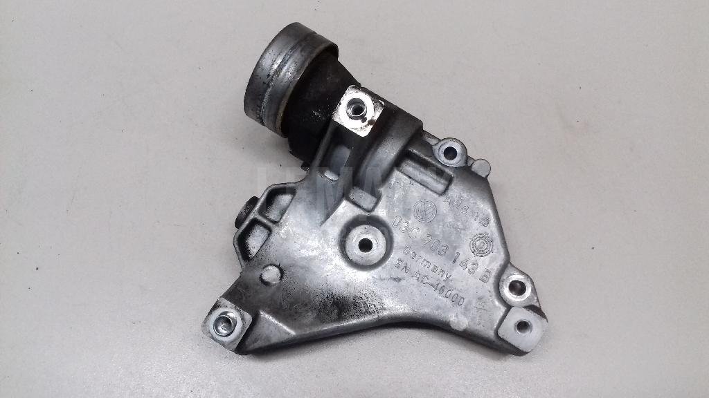 Кронштейн генератора