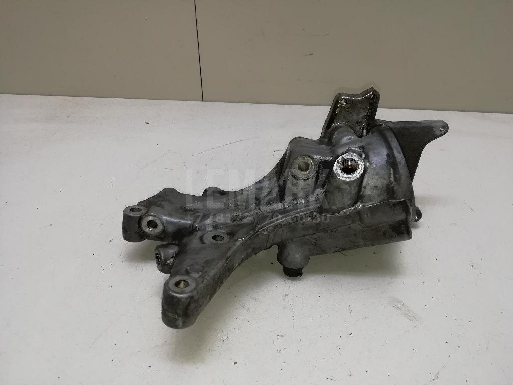 Кронштейн масляного фильтра