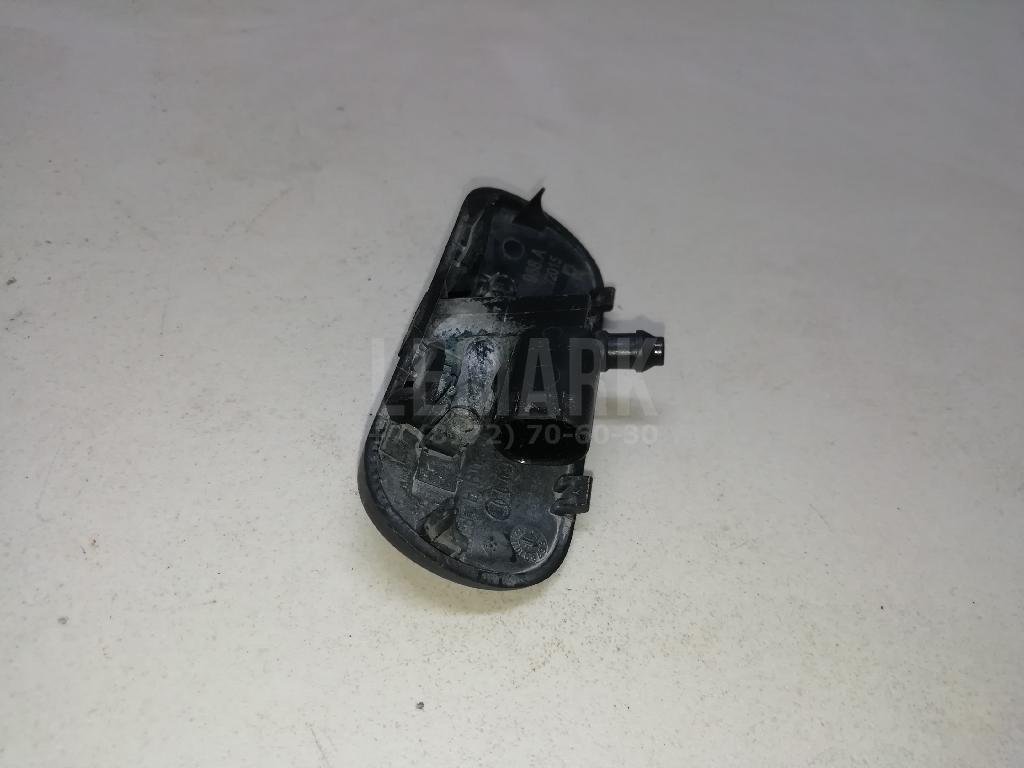 Форсунка омывателя лобового стекла