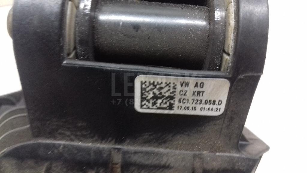 Педаль тормоза