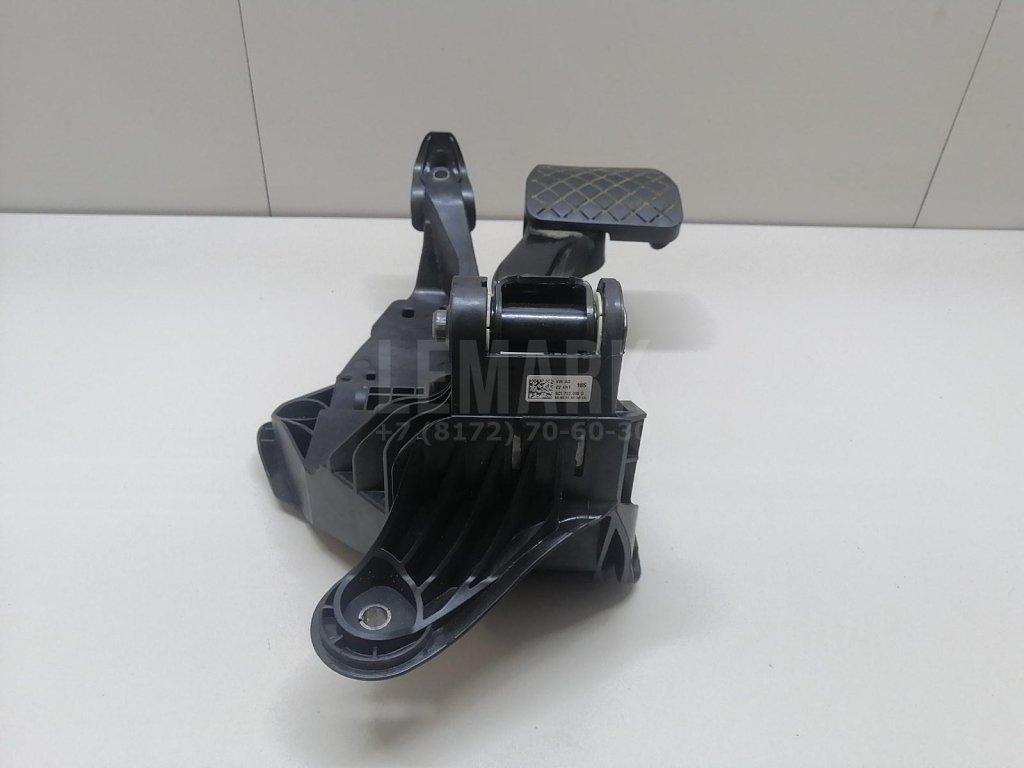 Педаль тормоза