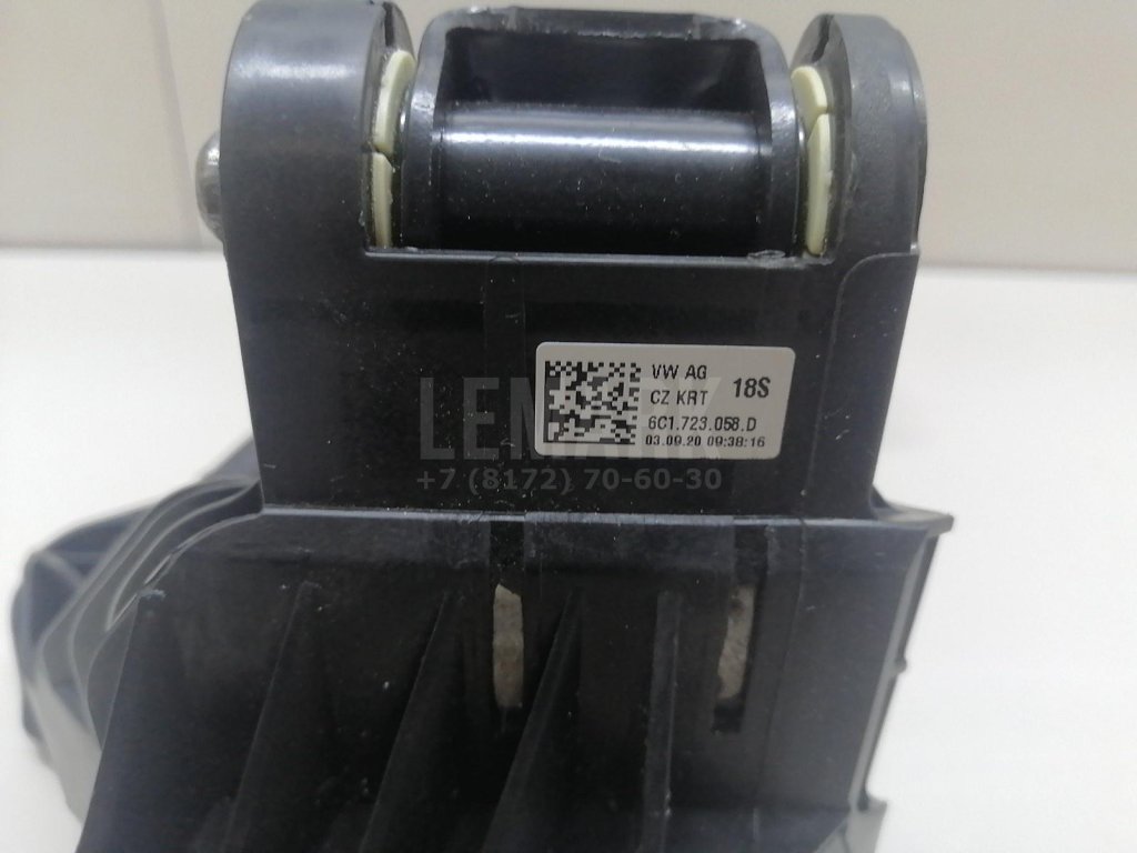 Педаль тормоза