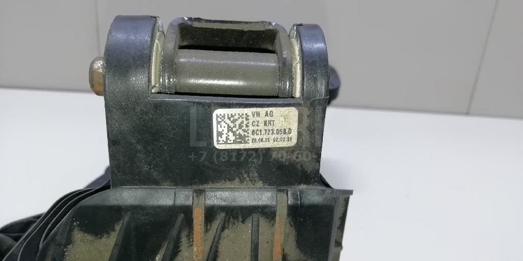 Педаль тормоза