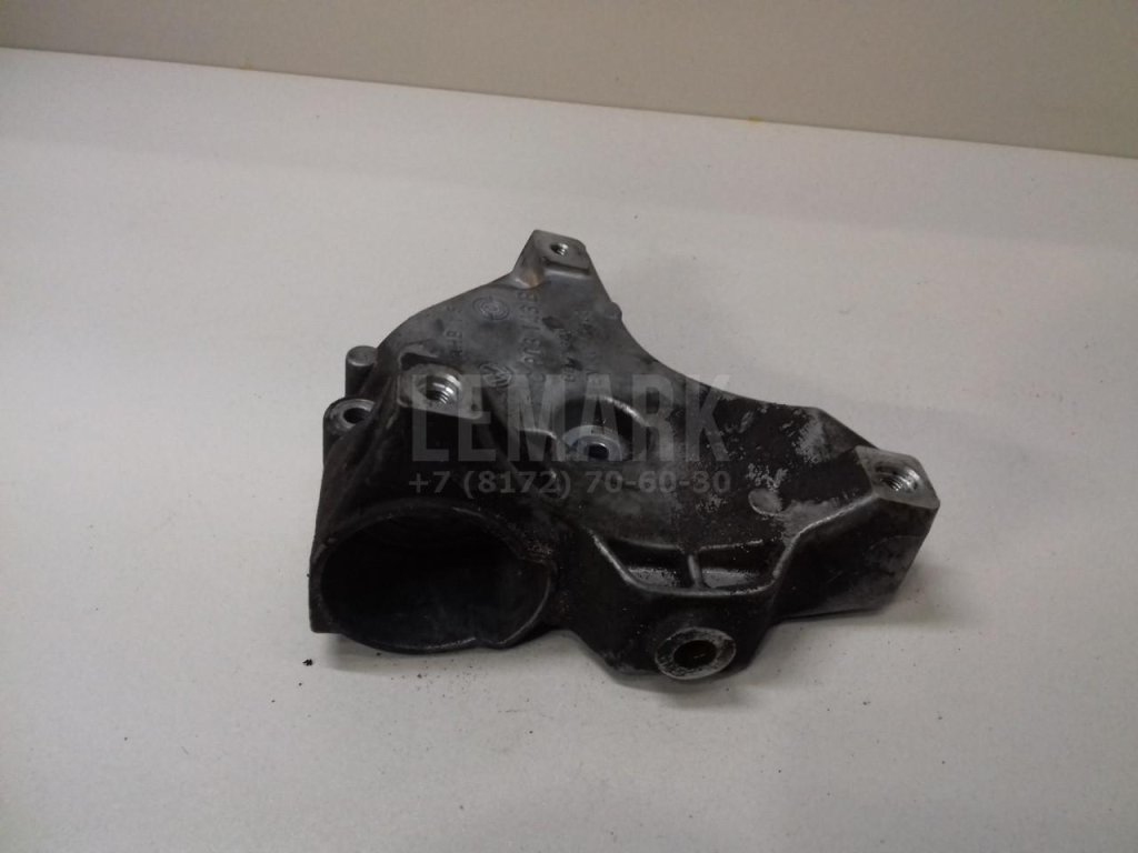 Кронштейн генератора