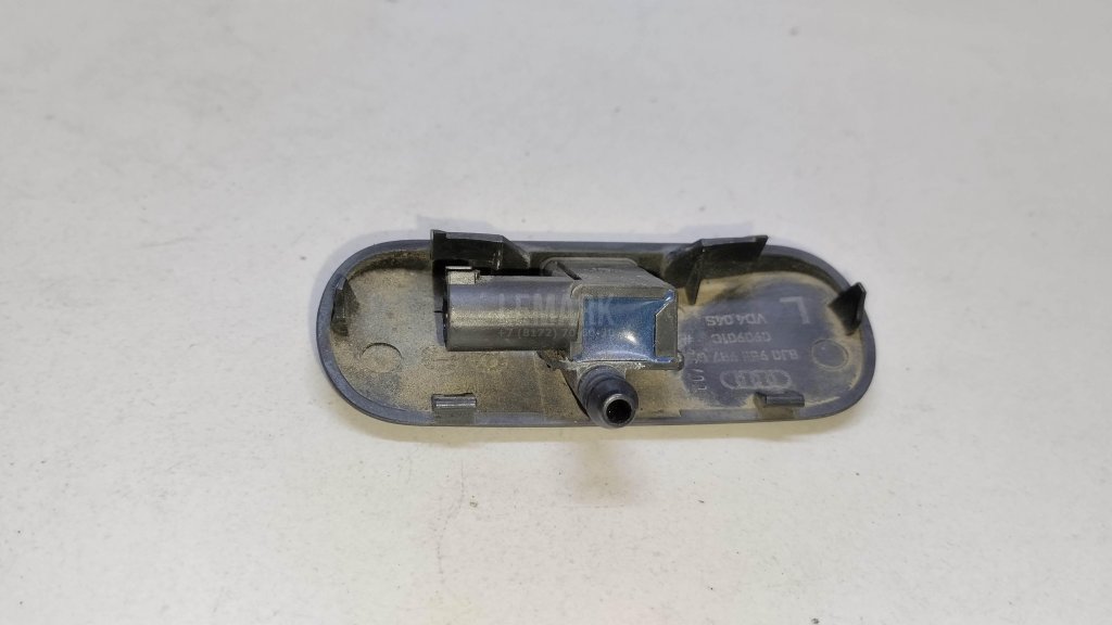 Форсунка омывателя лобового стекла