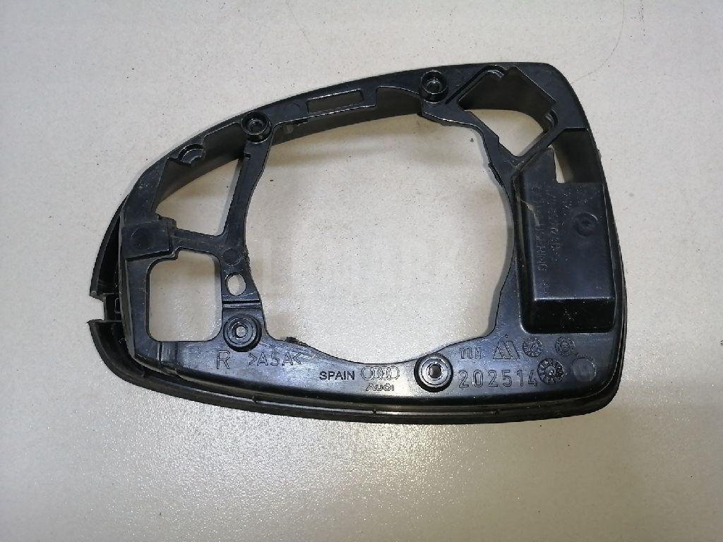 Рамка зеркала правого