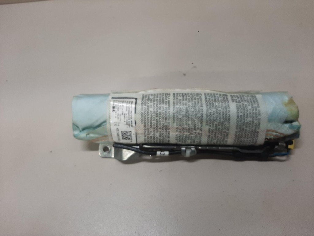 Подушка безопасности боковая (в сиденье)