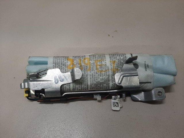 Подушка безопасности боковая (в сиденье)