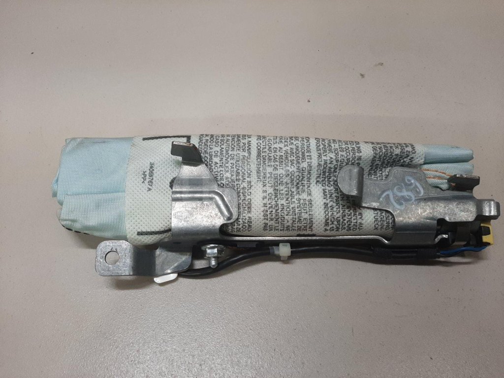 Подушка безопасности боковая (в сиденье)