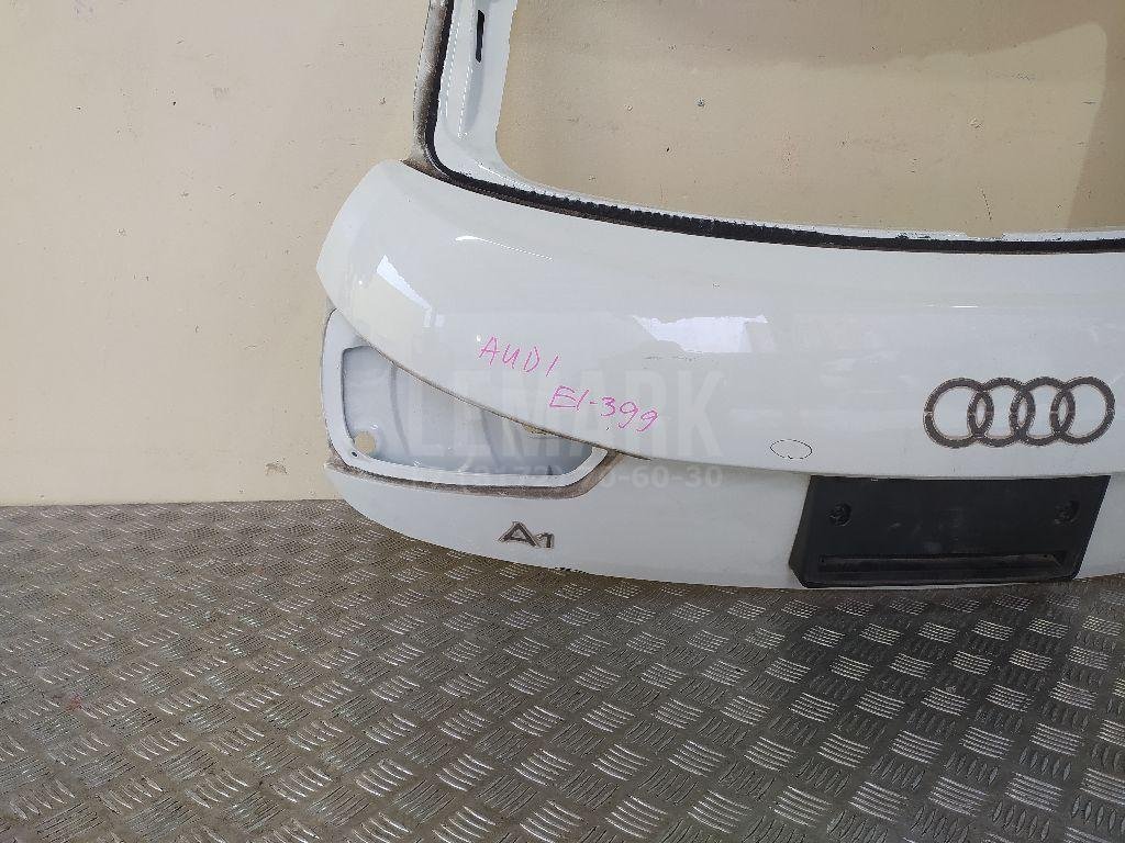 Дверь багажника