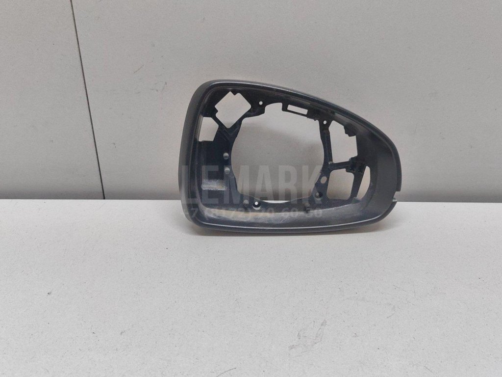 Рамка зеркала правого