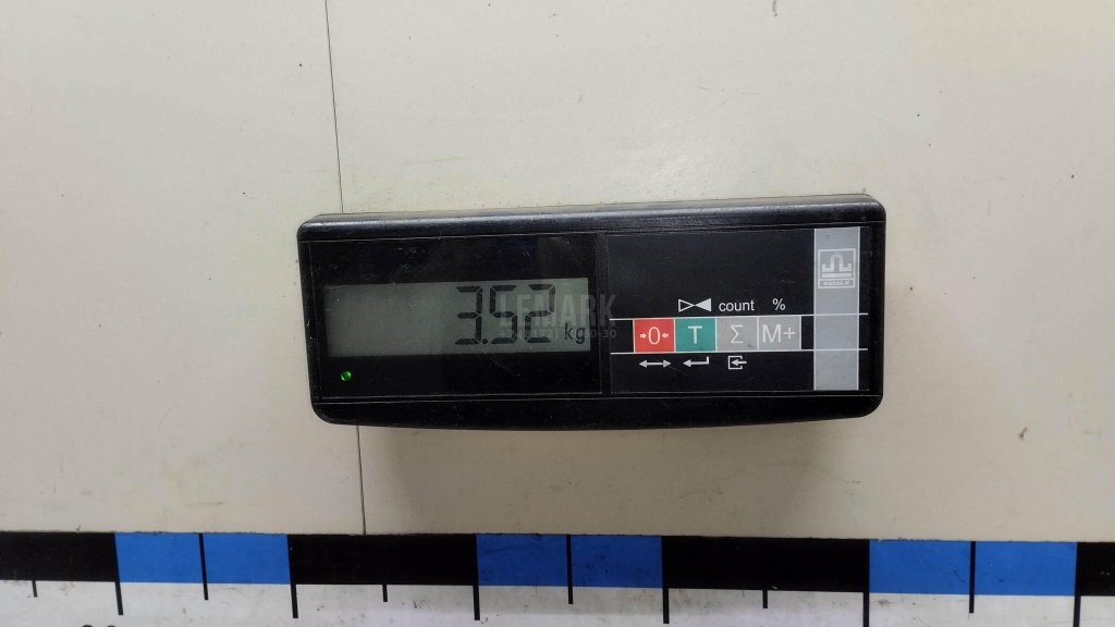 Усилитель переднего бампера