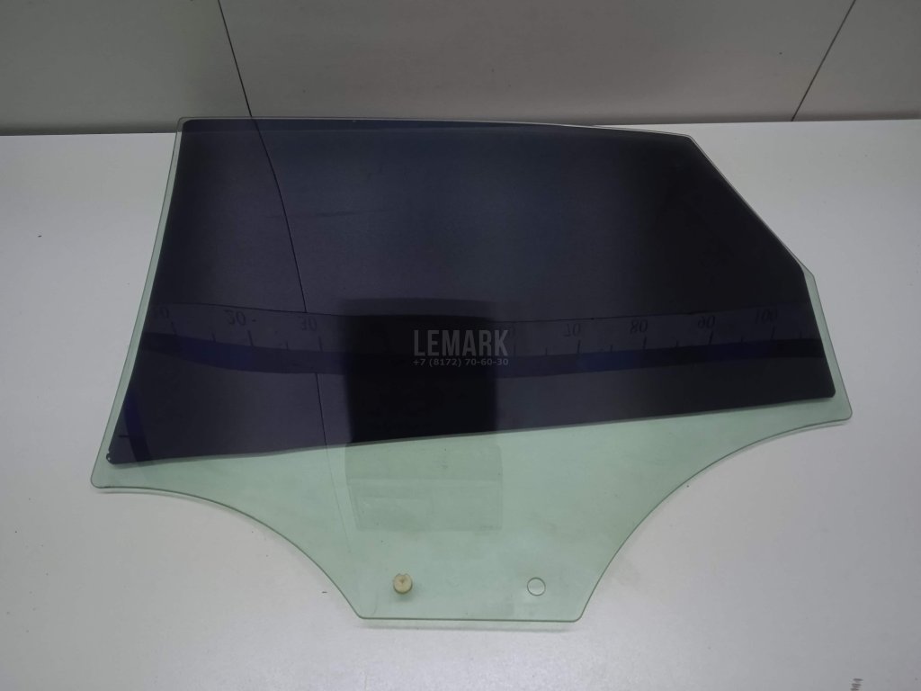 Стекло двери задней правой
