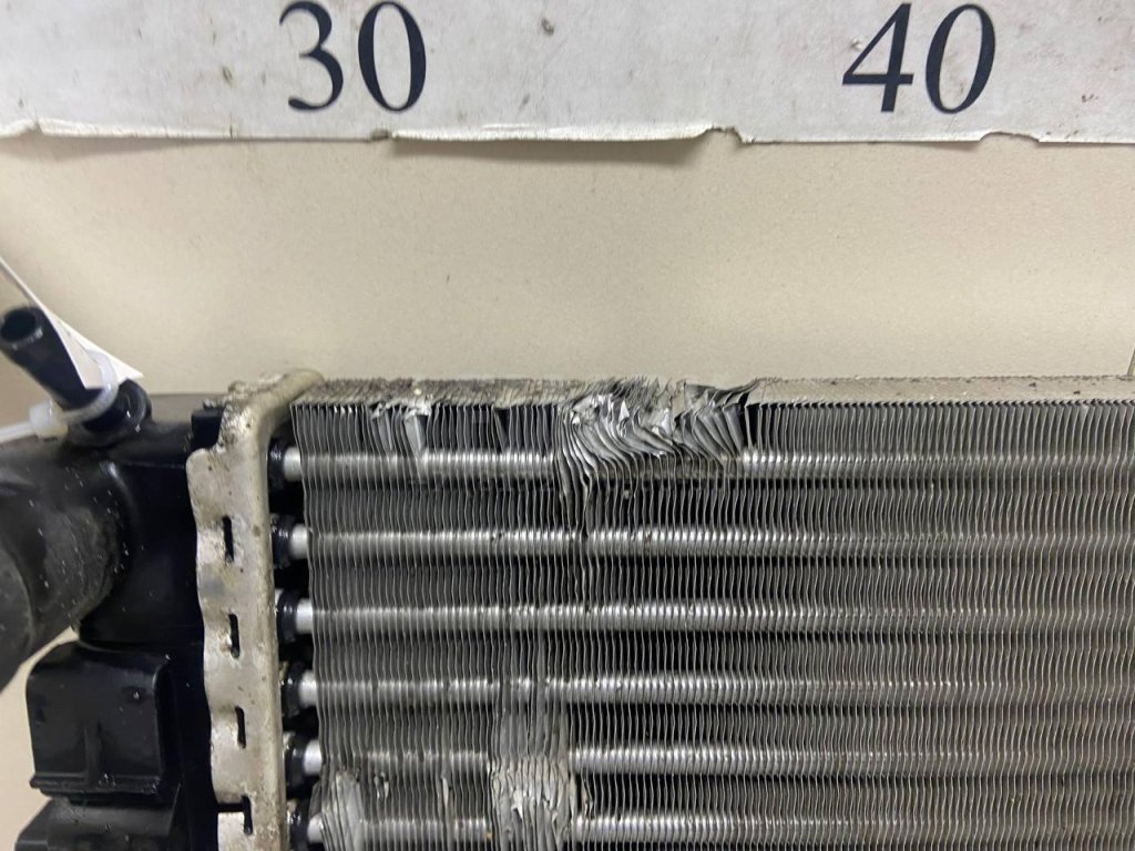 Радиатор основной