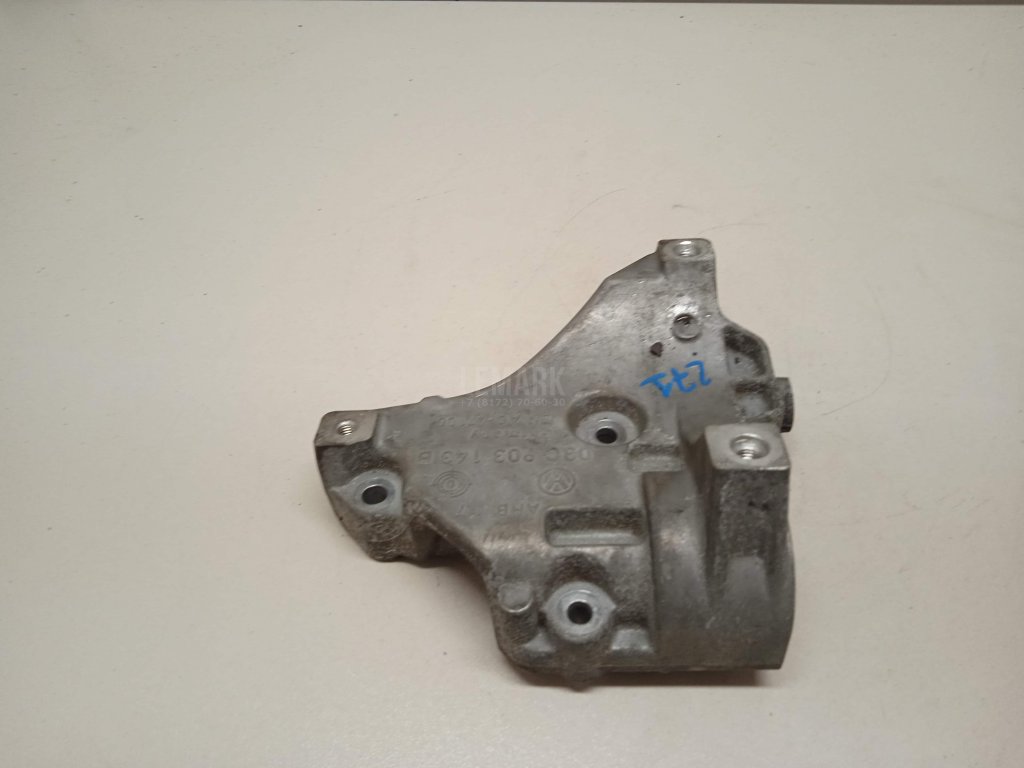 Кронштейн генератора для  Audi 100/200 [44] 1983-1991