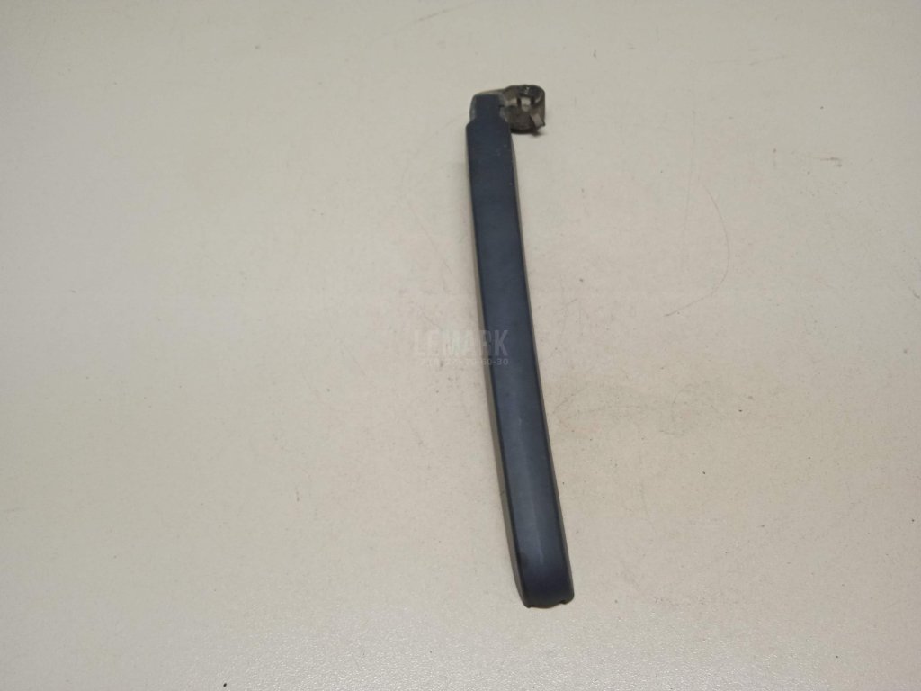 Поводок стеклоочистителя заднего